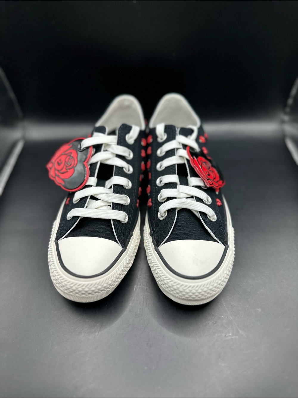 Converse Wmns Sz 6.5 Chuck Taylor All-Star Low Valentine’s Day 2025 New A1365F